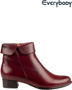 Everybody Brittney Enkellaarzen