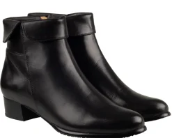 Everybody Brittney Enkellaarzen